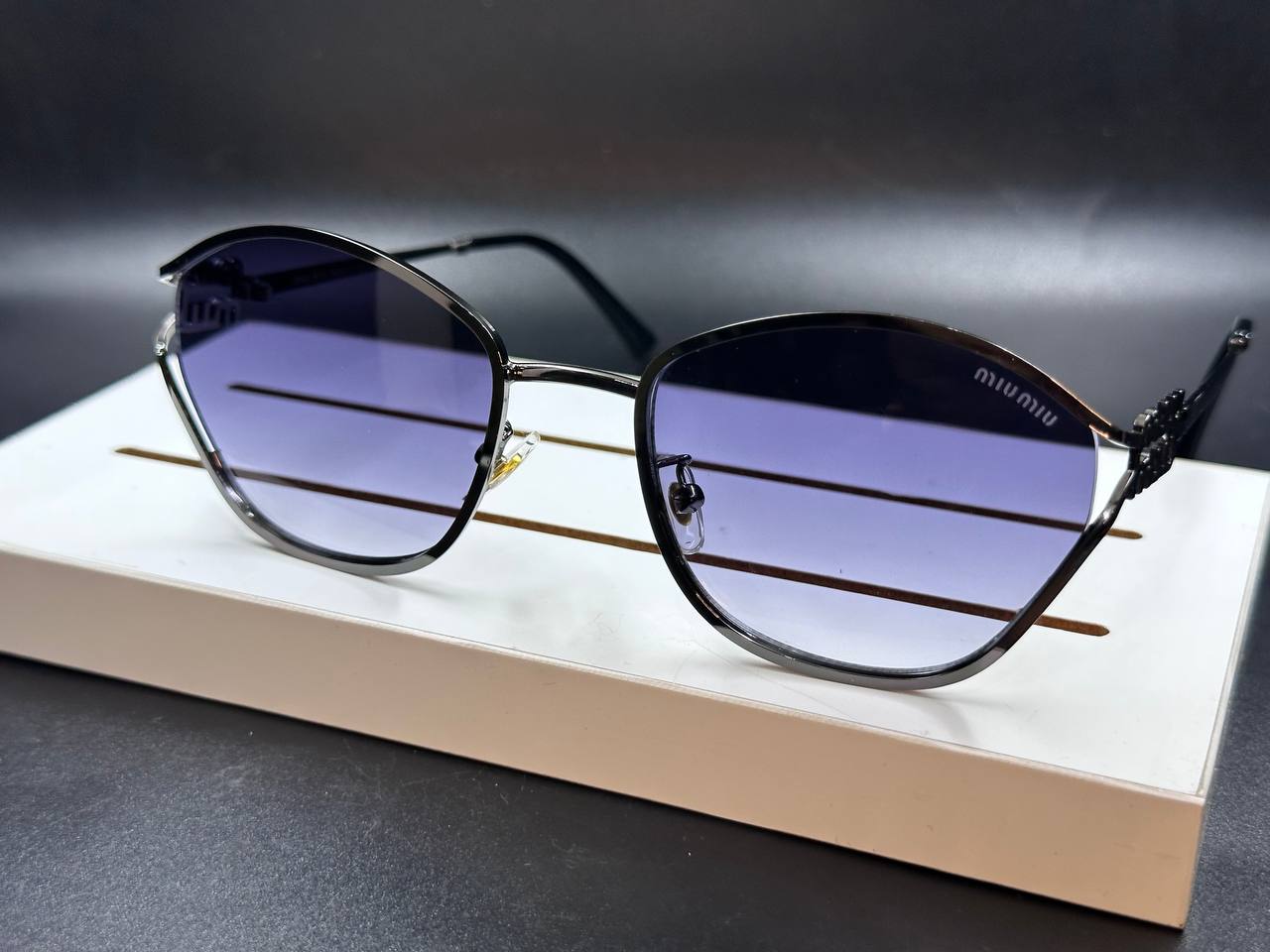 MIU-MIU sunglasses