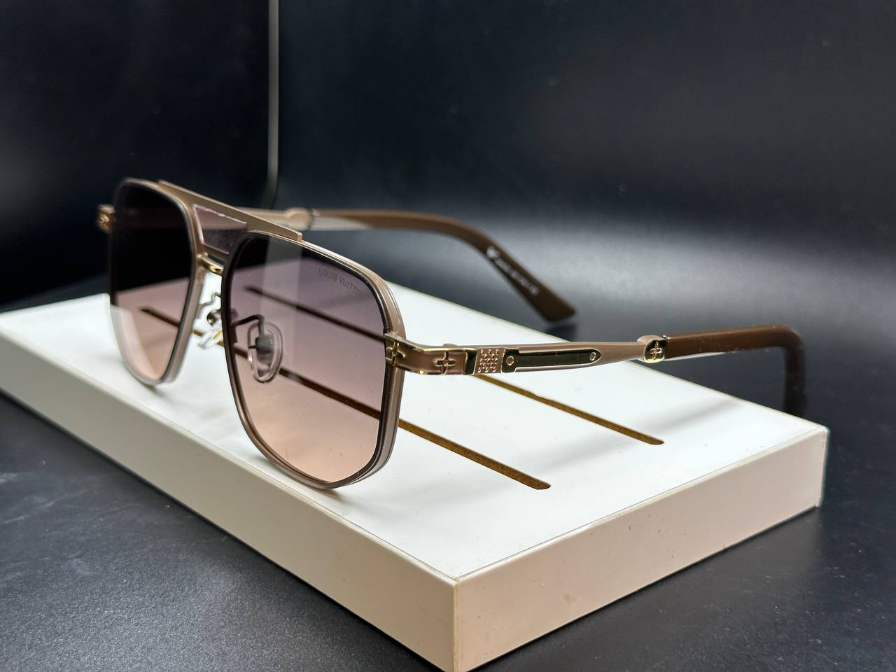 LV brown sunglasses