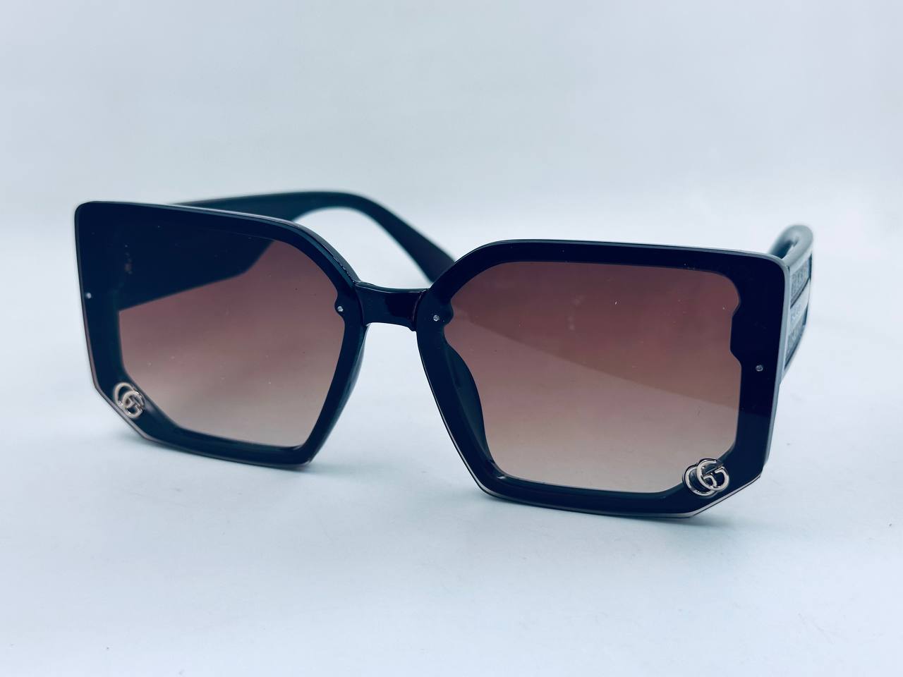 GU-CCI BROWN