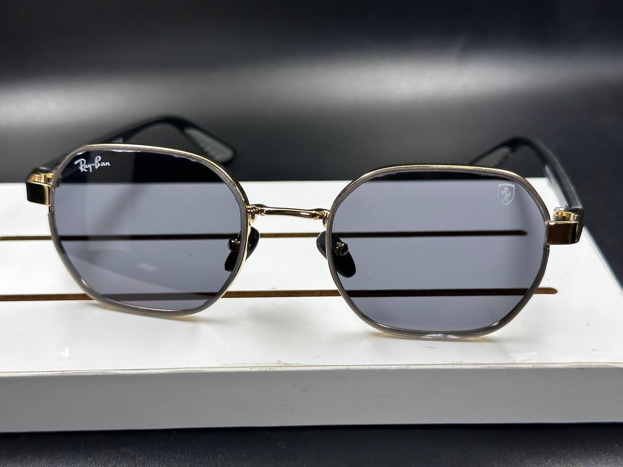 Elegant Ray ban sunglasses
