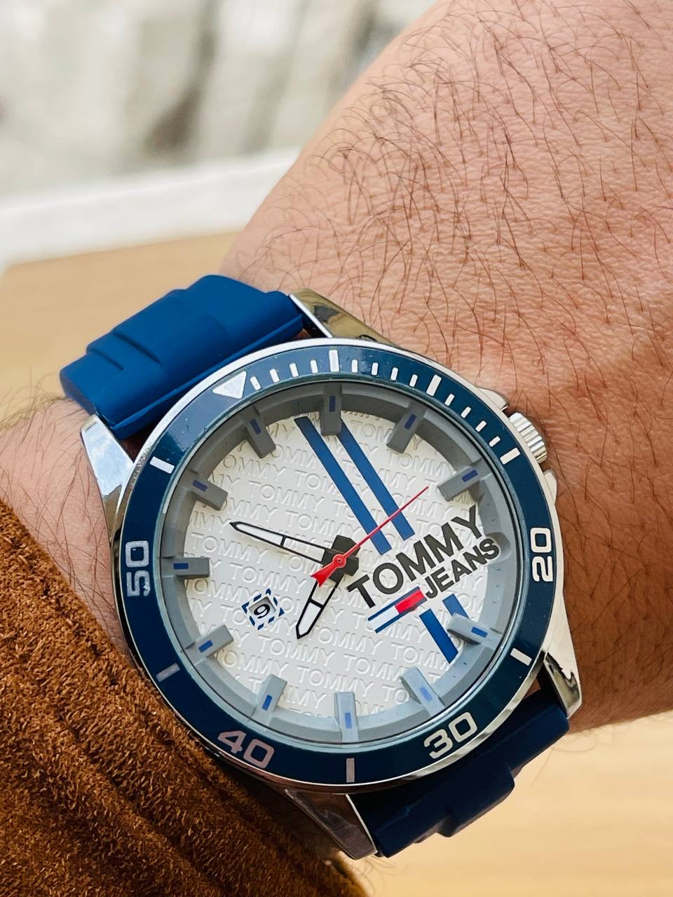 TOMMY-WATCH