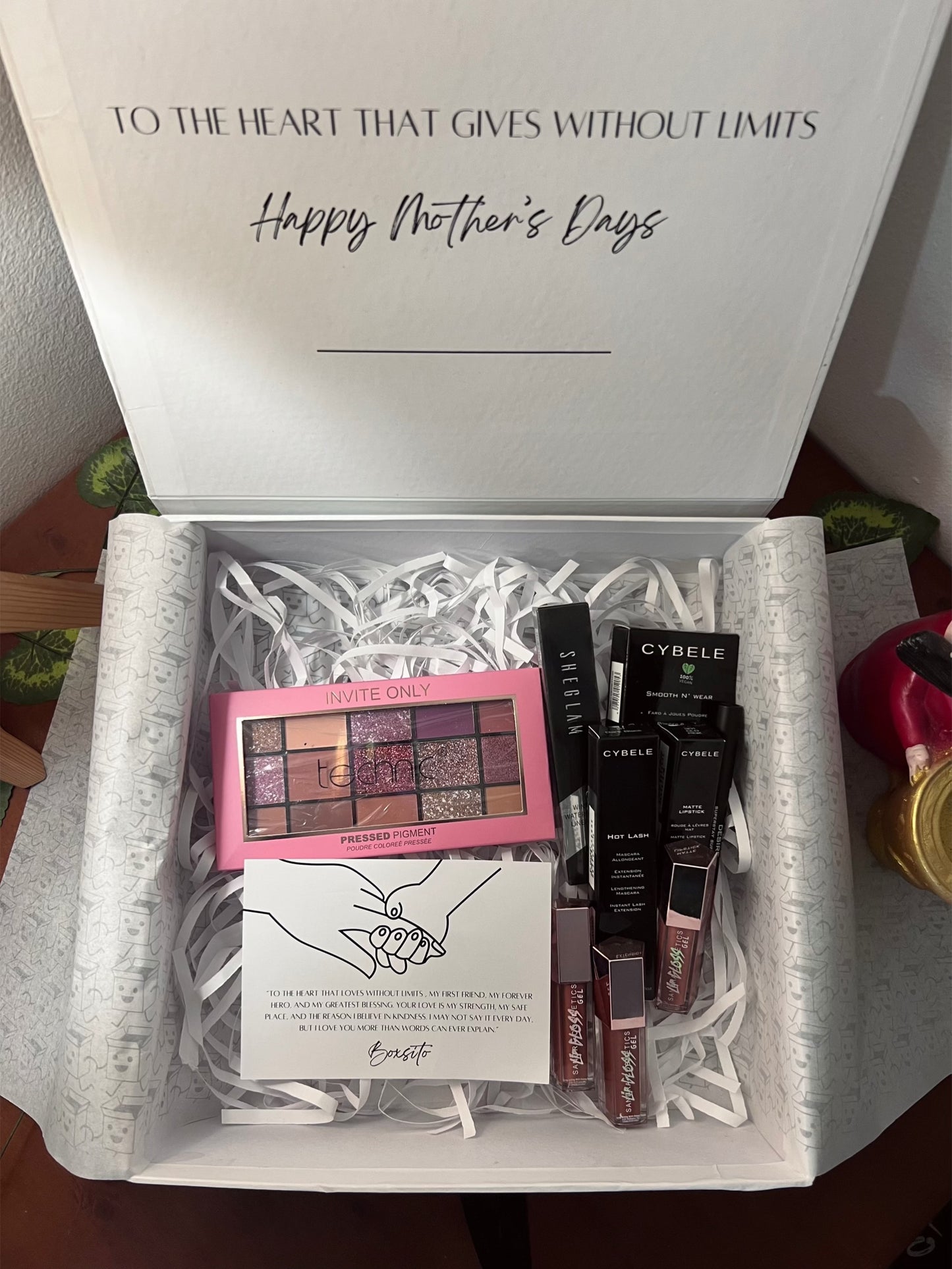 MAKEUP BOX
