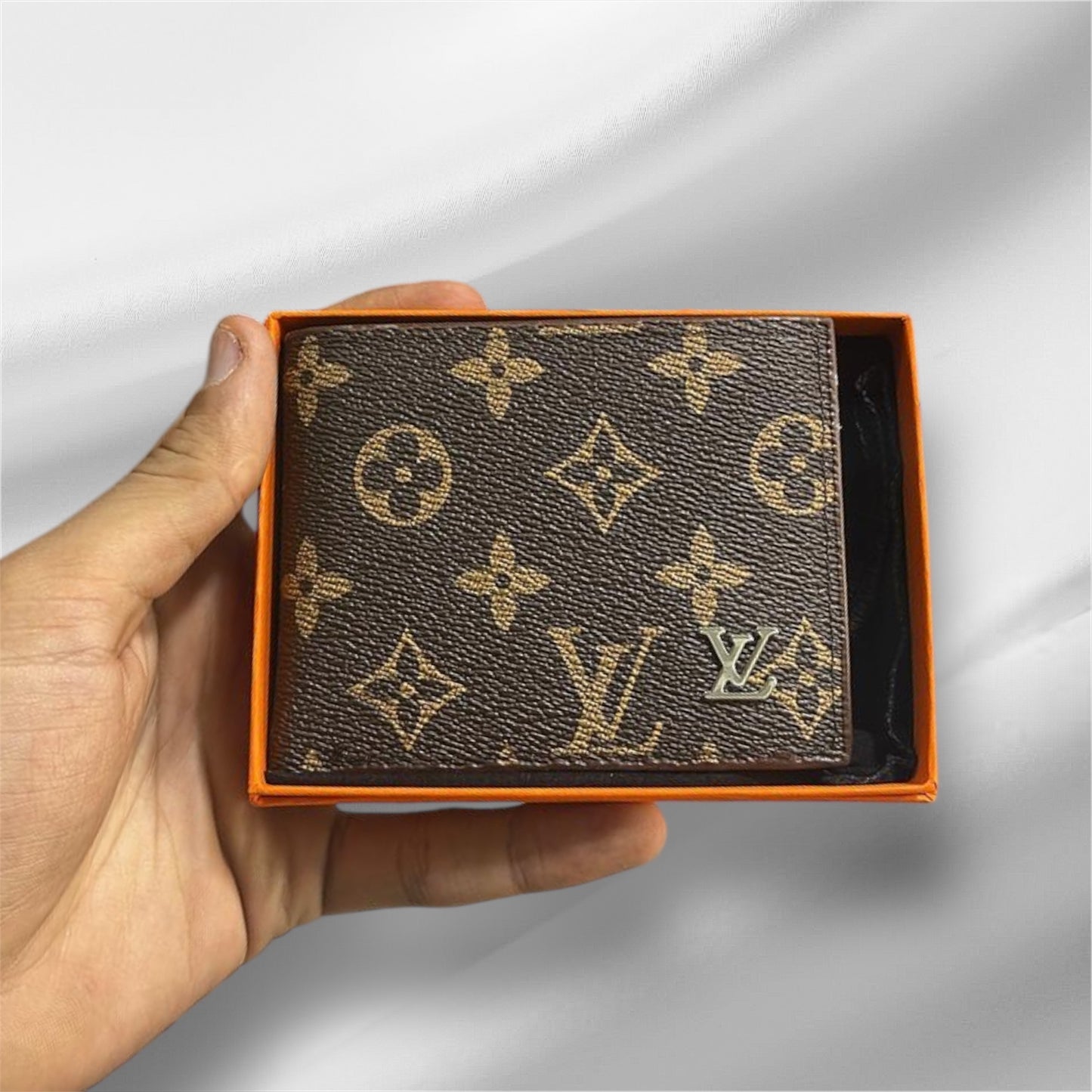 LV WALLET