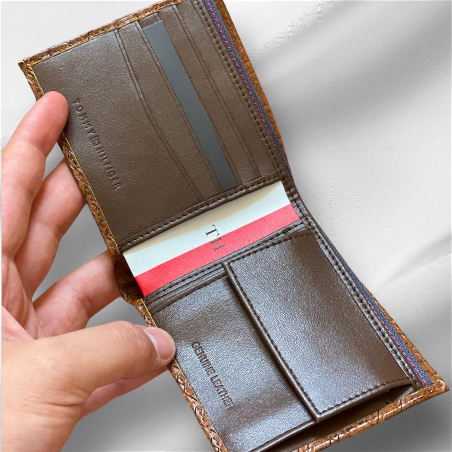 BROWN TOMMY WALLET