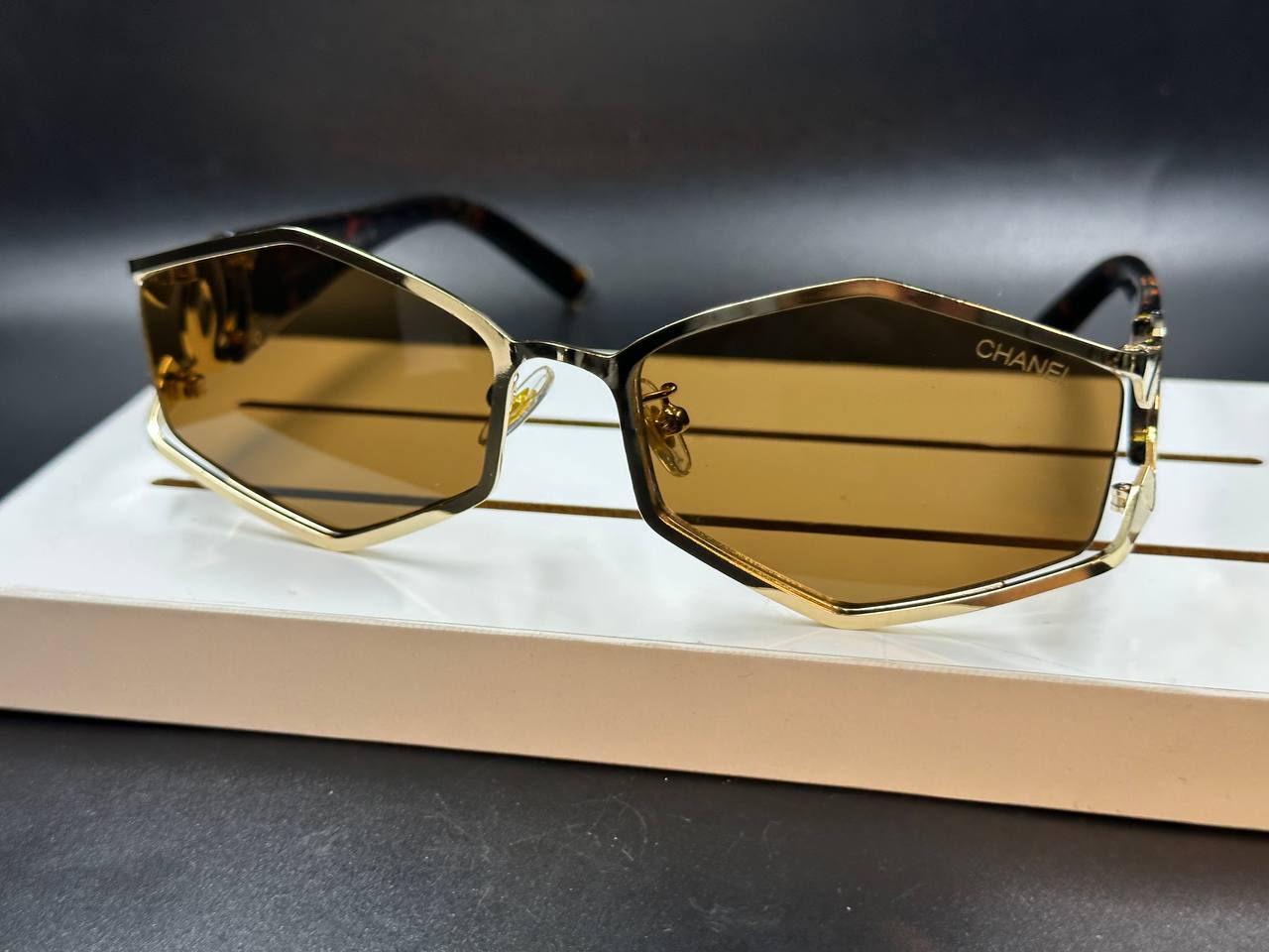 Cha-nel brown sunglasses