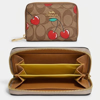 Co-ach wallet box