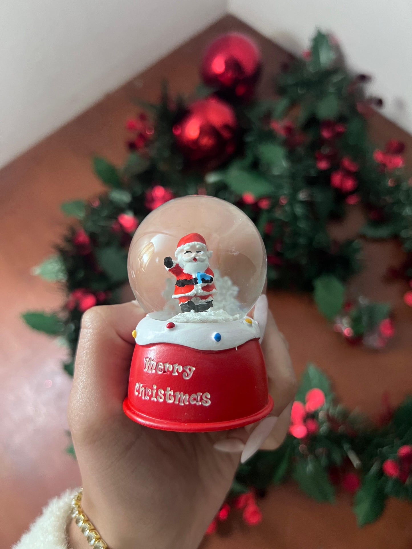 Santa Christmas Snow-small
