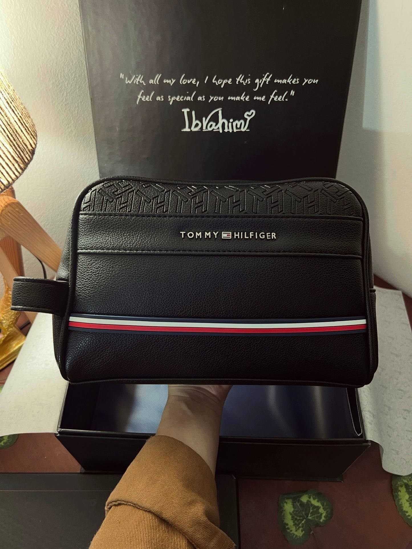 TOMMY BAG BOX