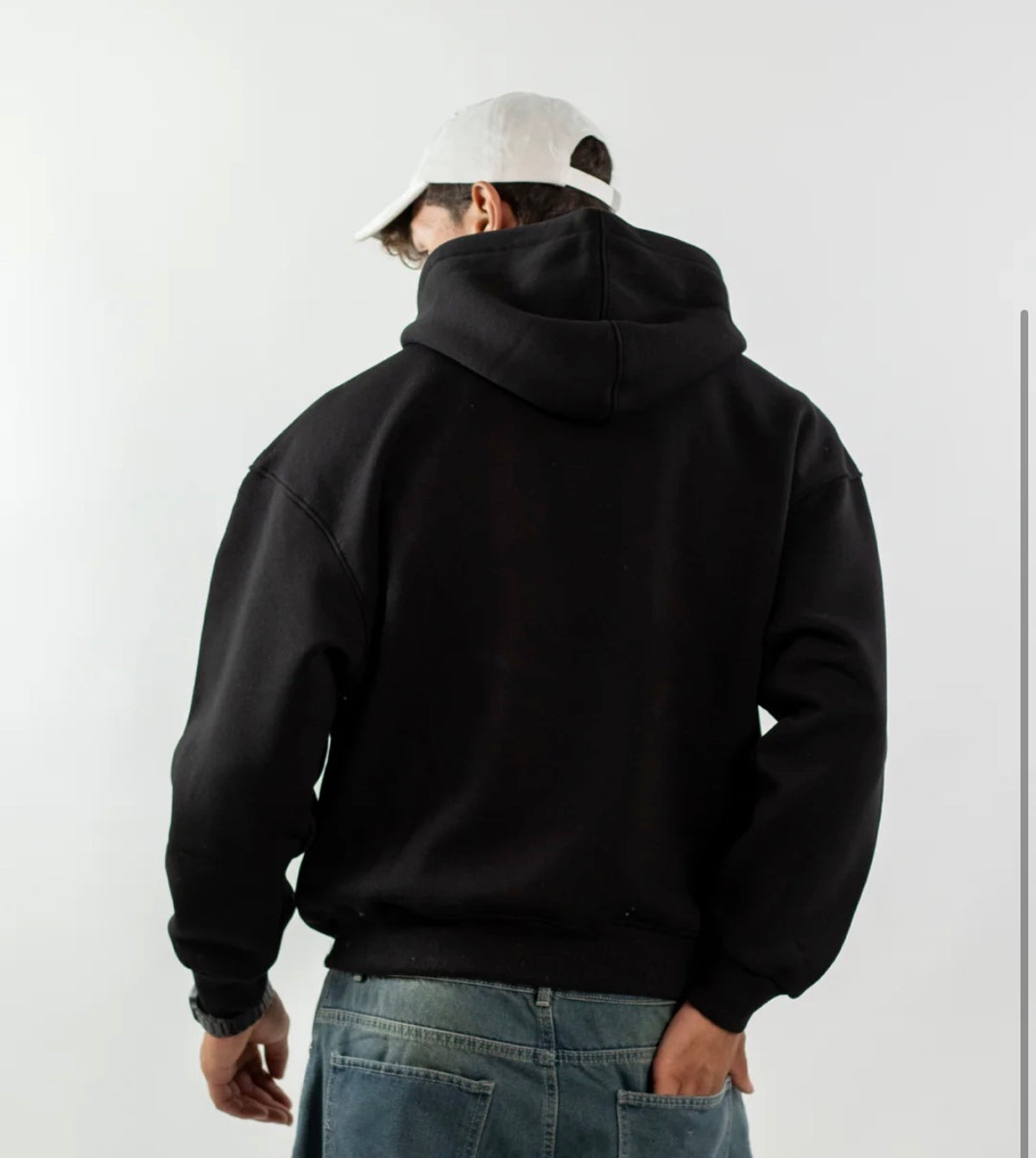 Black basic hoodie
