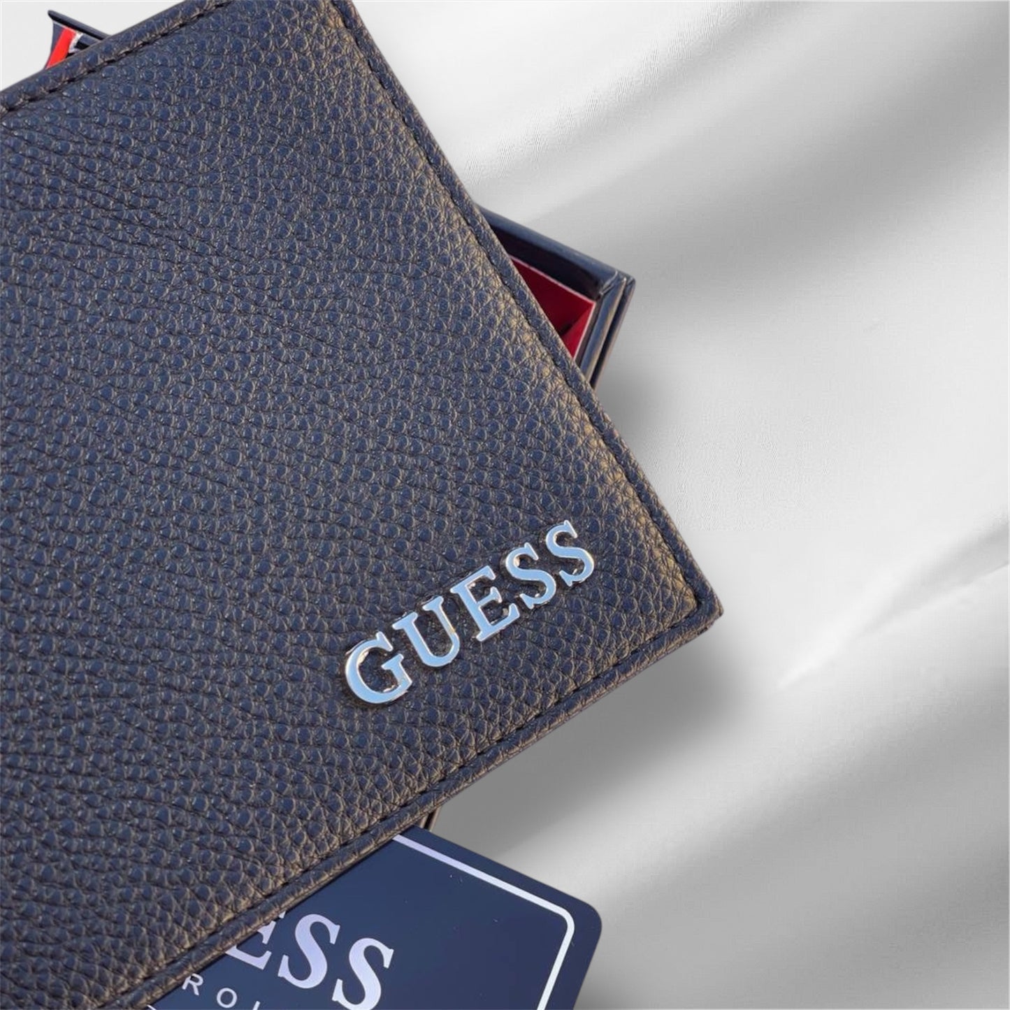 GUESS WALLET