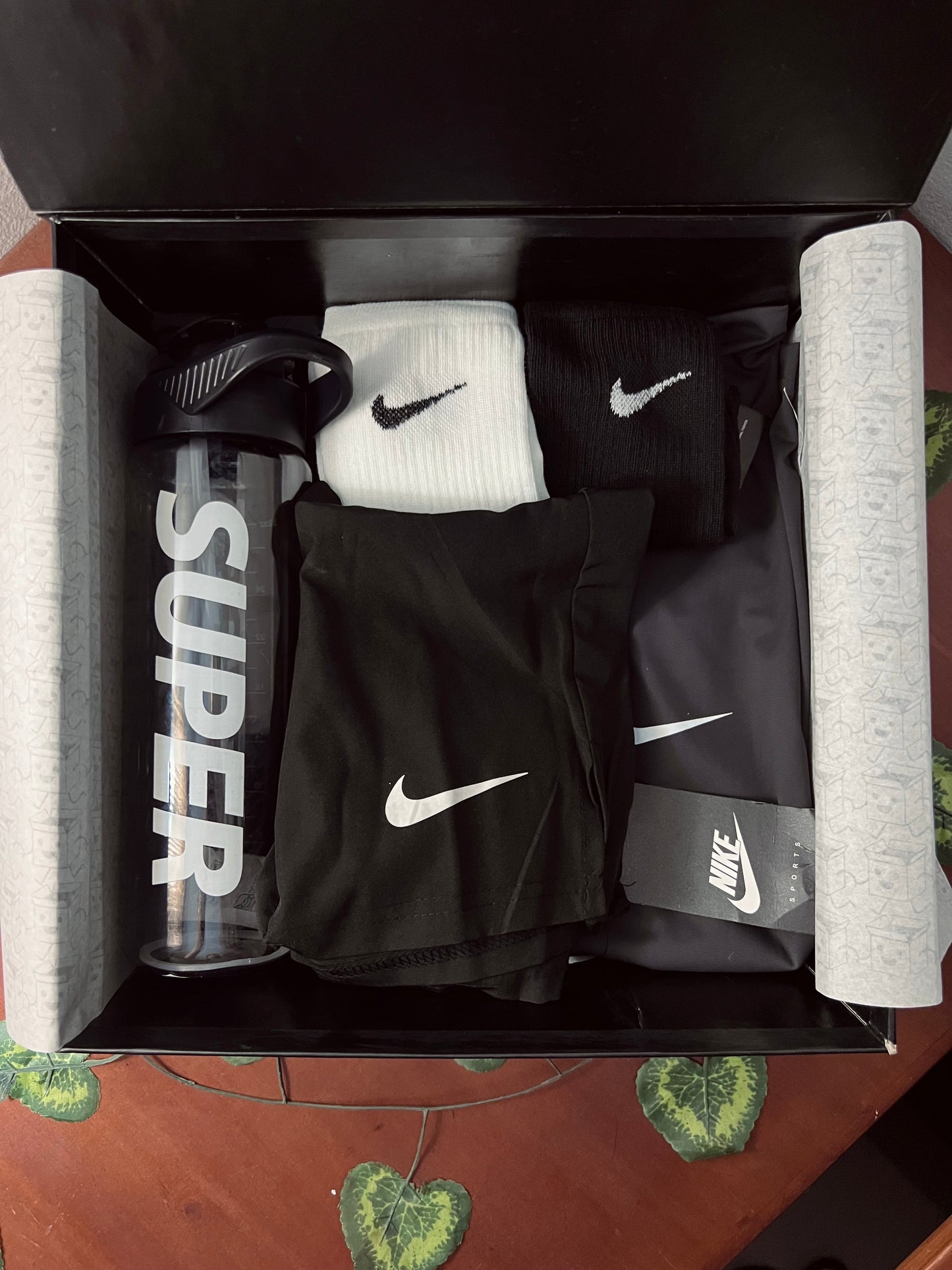 NIKE BOX