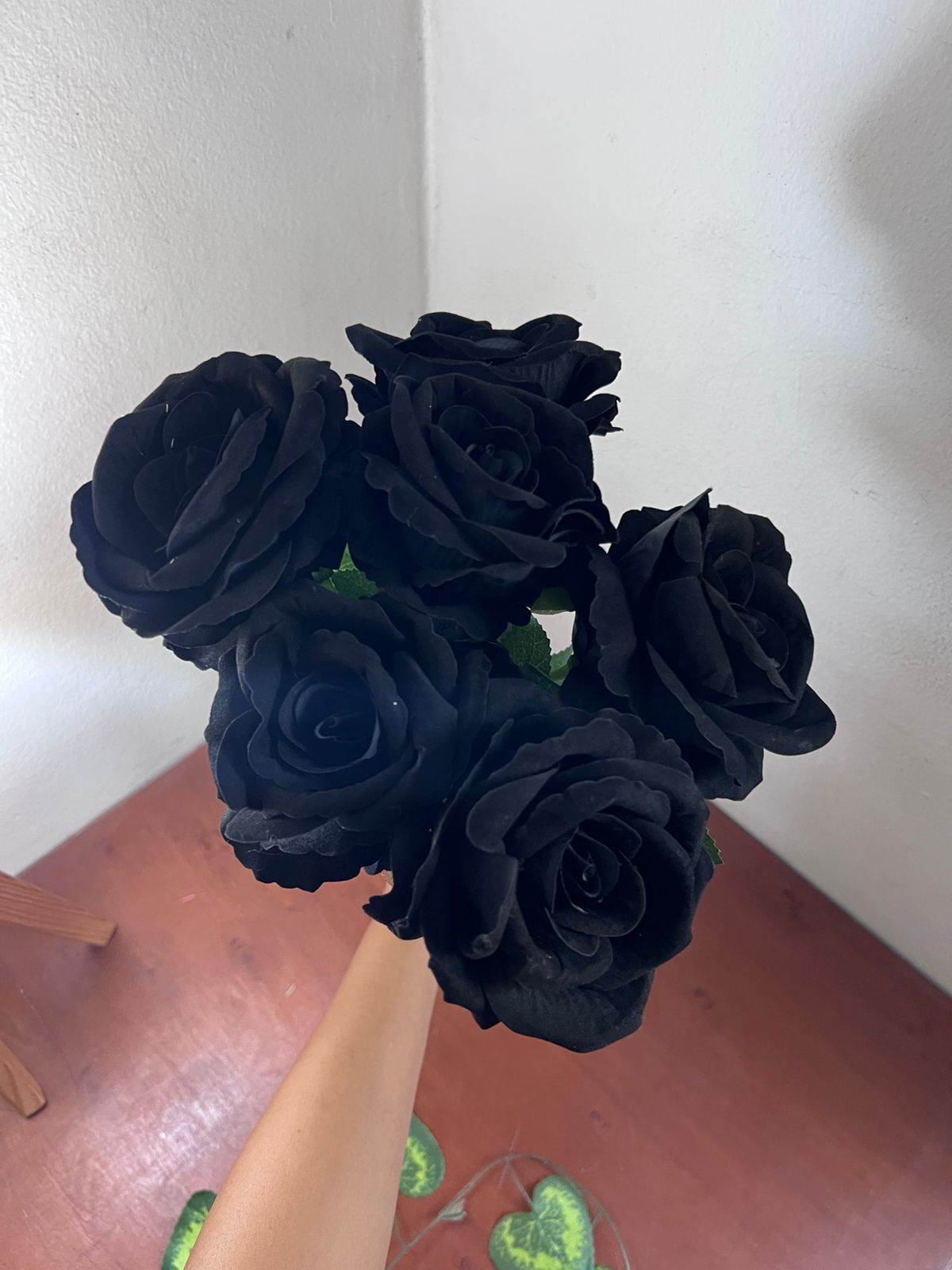 BLACK FLOWERS (per one)