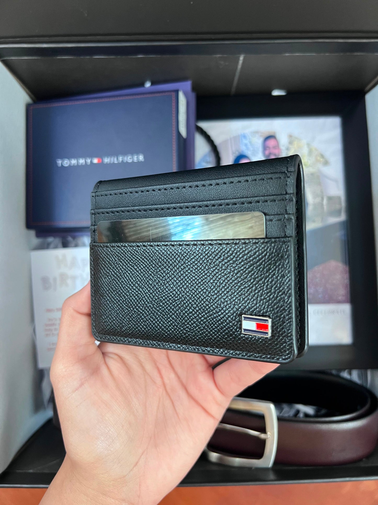 Tommy cardholder