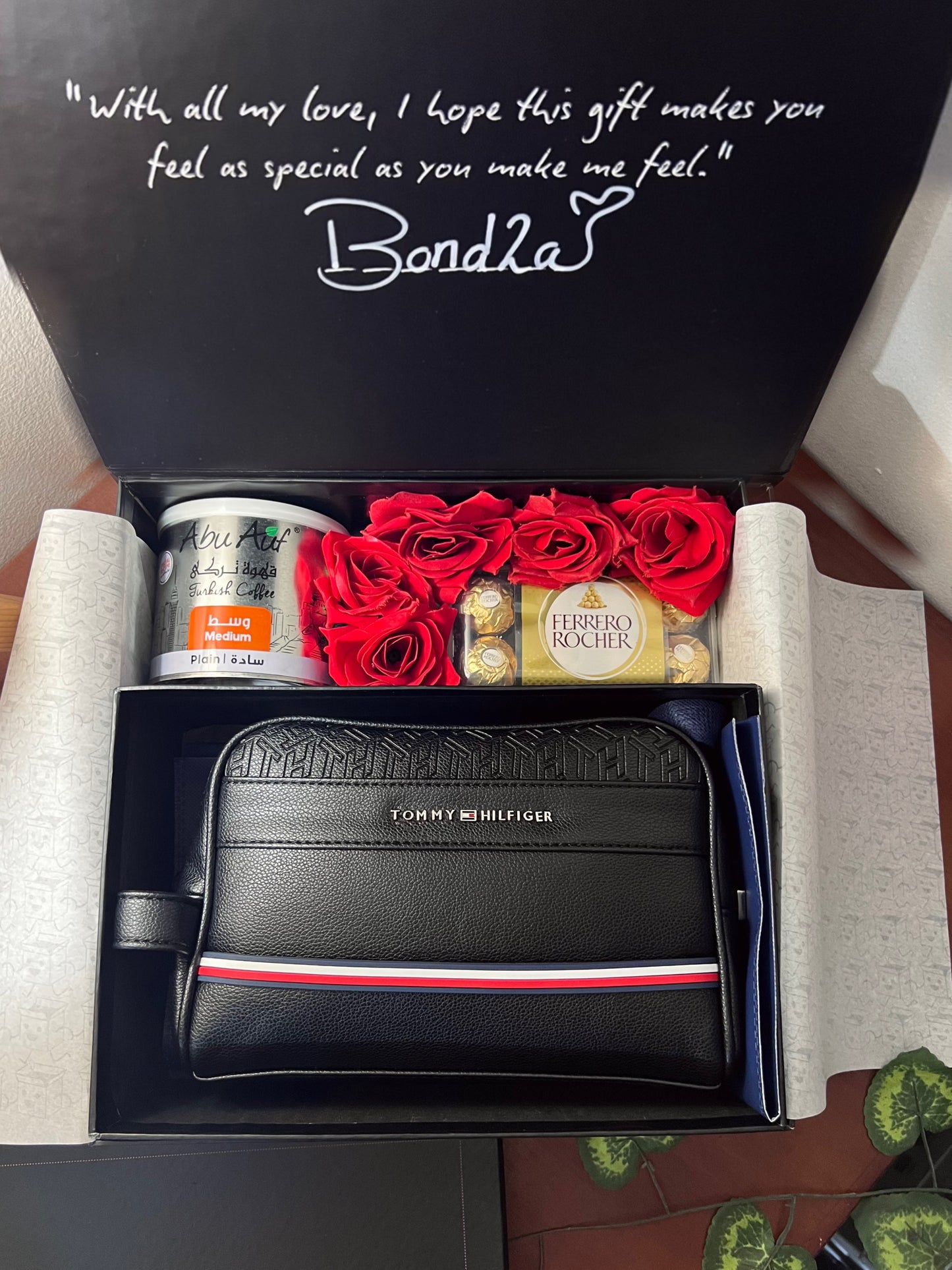 TOMMY BAG BOX