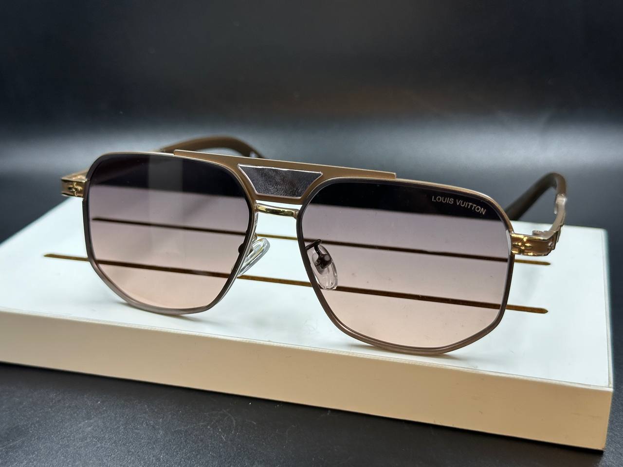 LV brown sunglasses