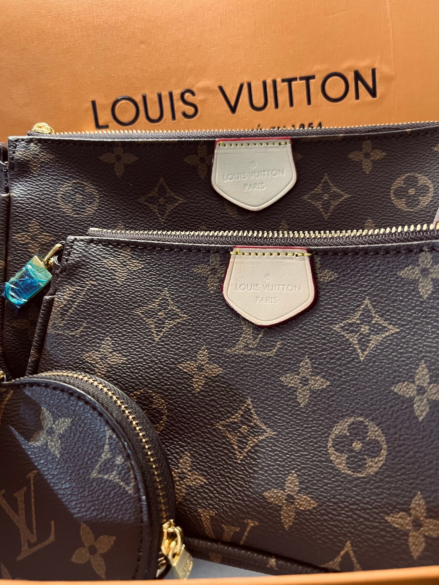 LV  BOX