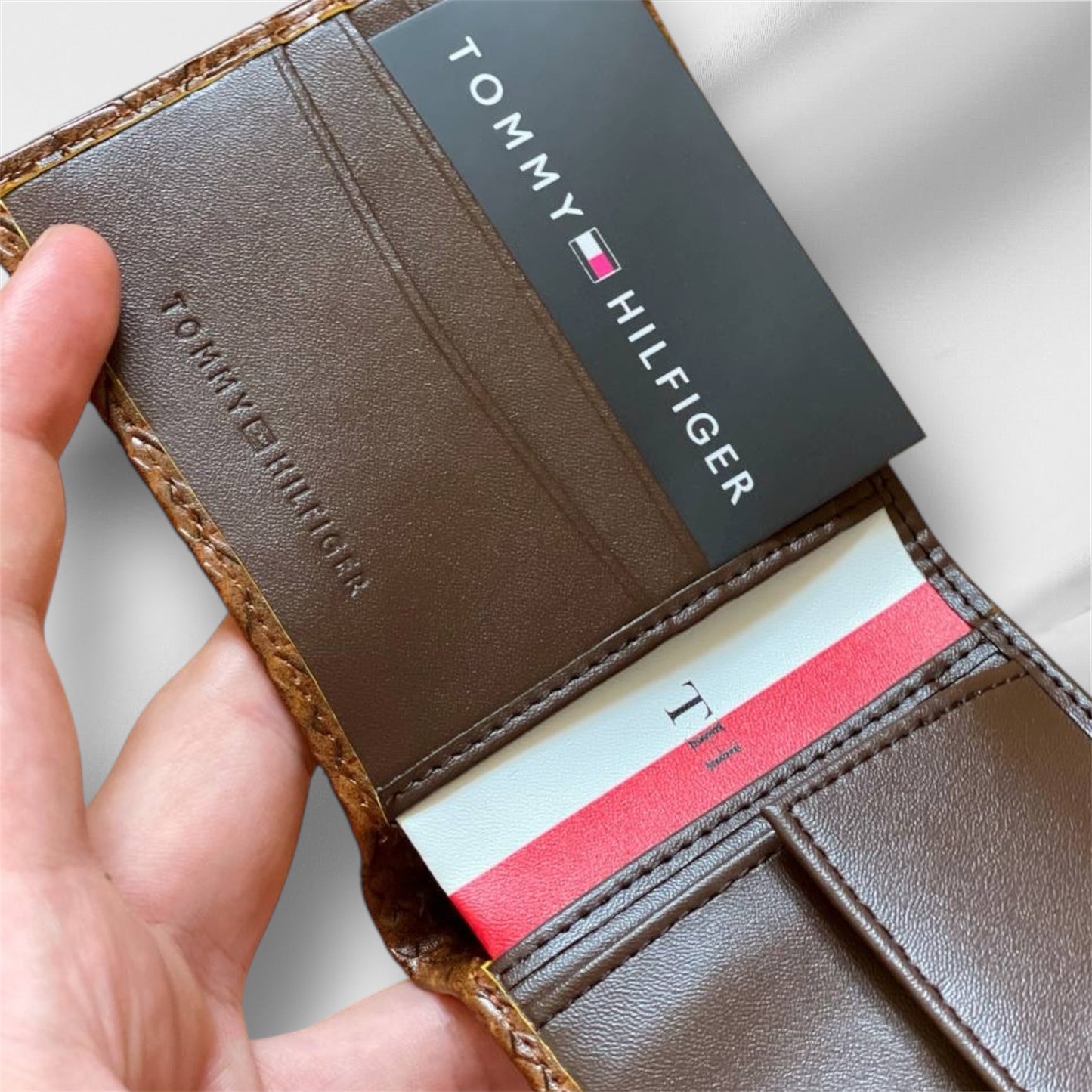 BROWN TOMMY WALLET