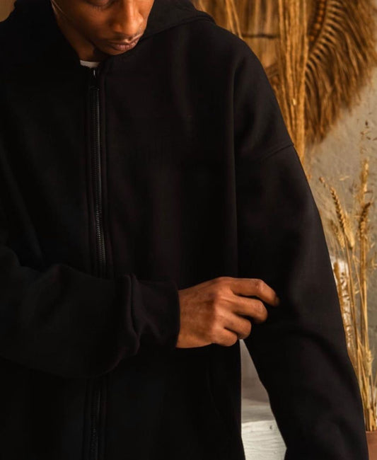 BLACK ZIP HOODIE